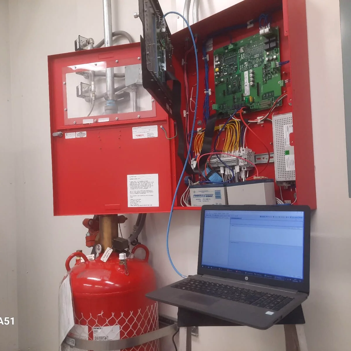 Sistemas de seguridad e infraestructura electrónica